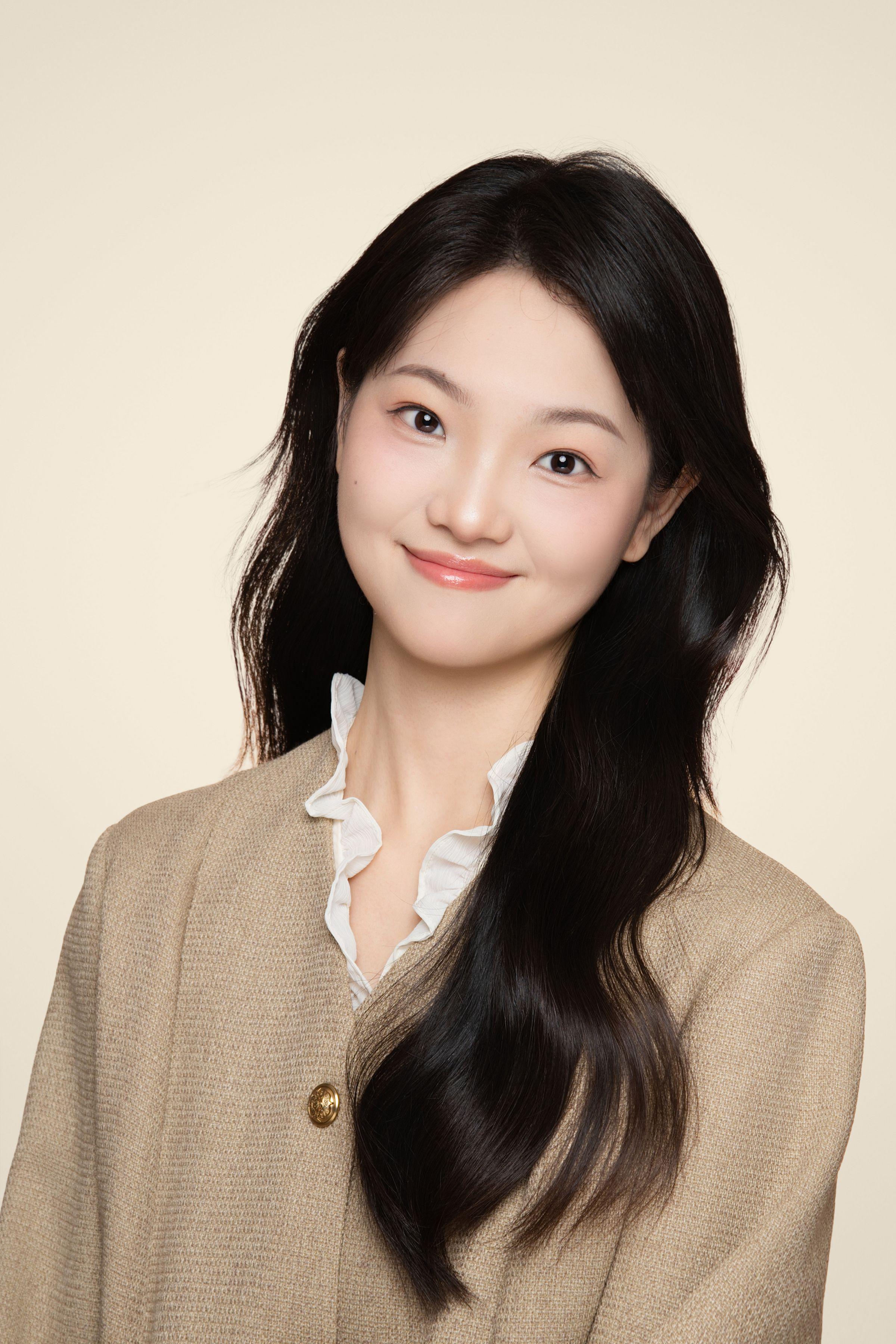 李婕