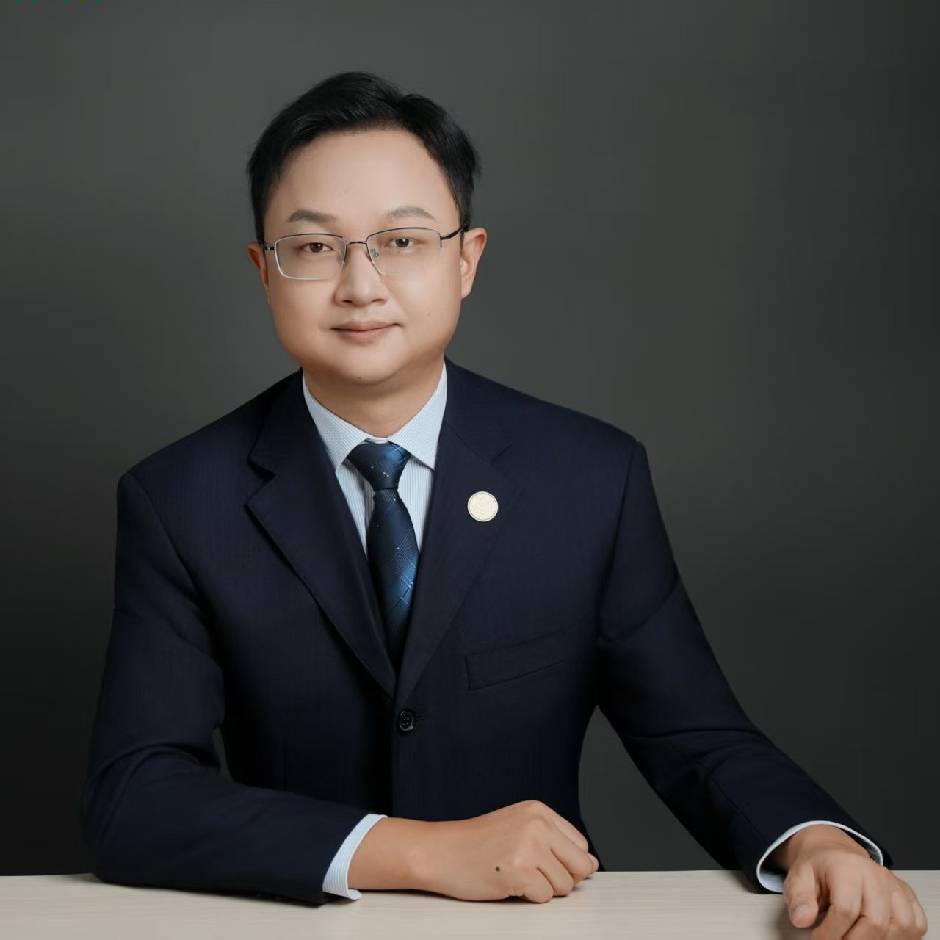何小锐